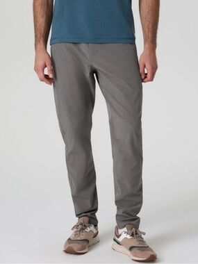 Vuori Slim Chino Aim’s Pants in Charcoal Gray Size 30